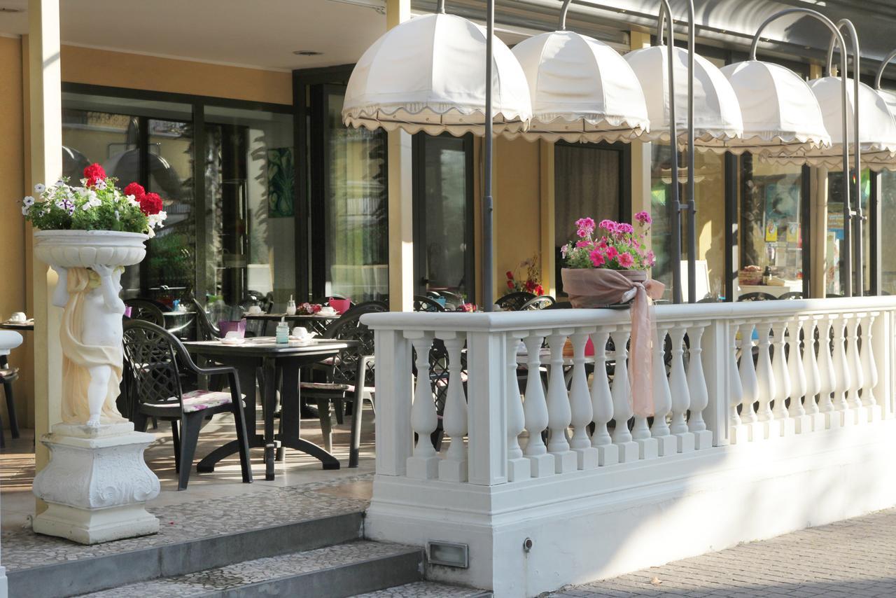 Hotel La Nidiola Riccione Eksteriør bilde