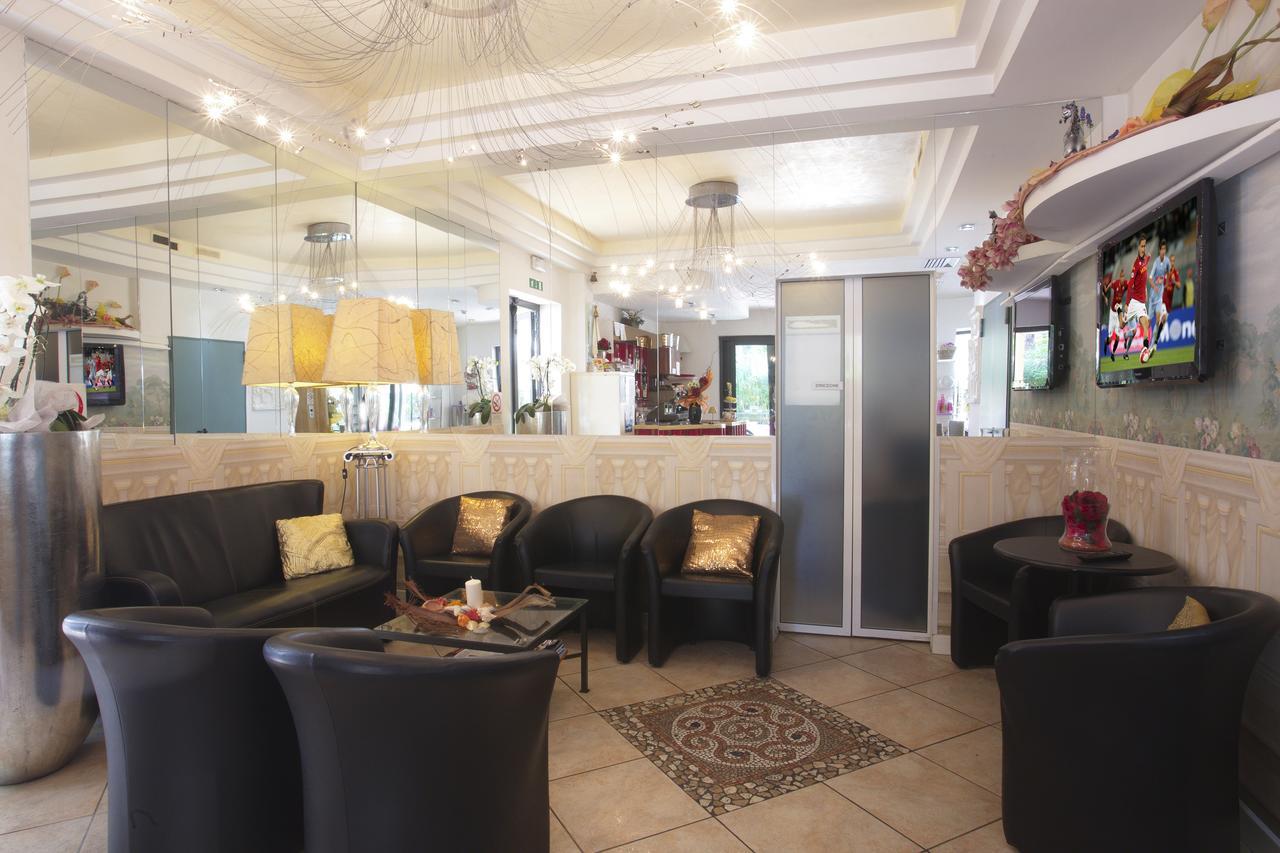 Hotel La Nidiola Riccione Eksteriør bilde